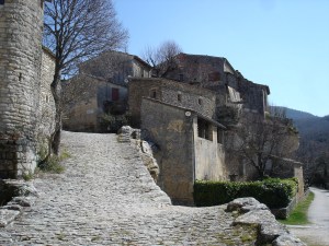 Die einsamen Waldenserdörfer im Luberon